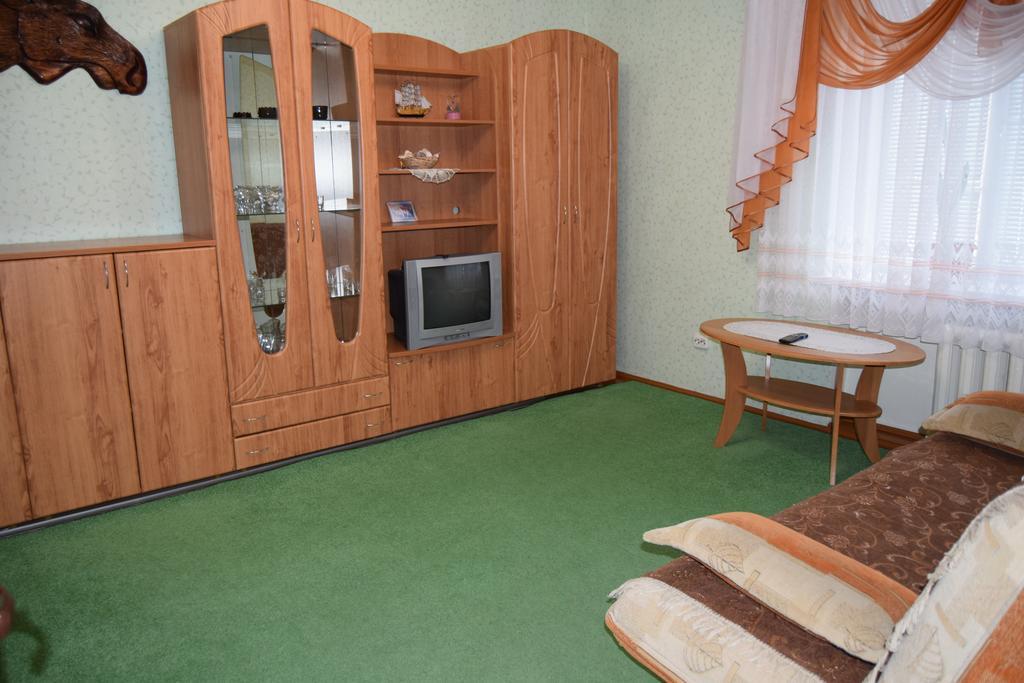 Apartments On Leninskaya Street Nyasvizh Exterior photo